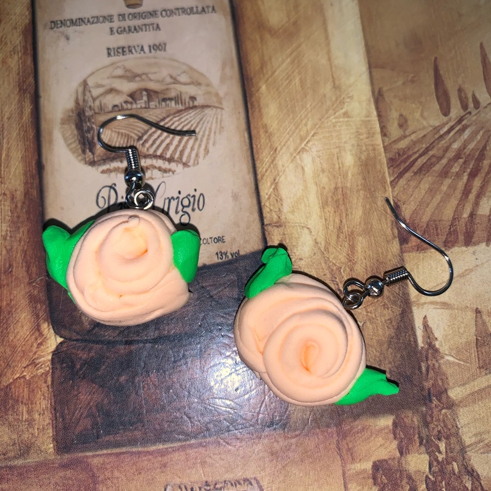 Peach colored rose earrings